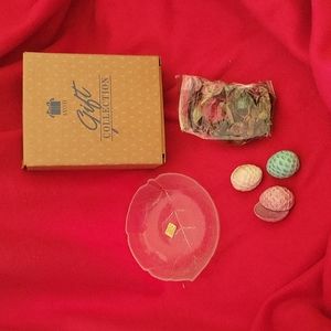 Avon Winter Woodland Hills gift set